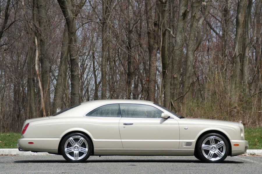  Bentley Brooklands 2009 года  (NA) (фото 10 из 55)